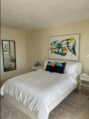 1102- Stylish 1BR with 1BA with Stunning City & Ocean Views